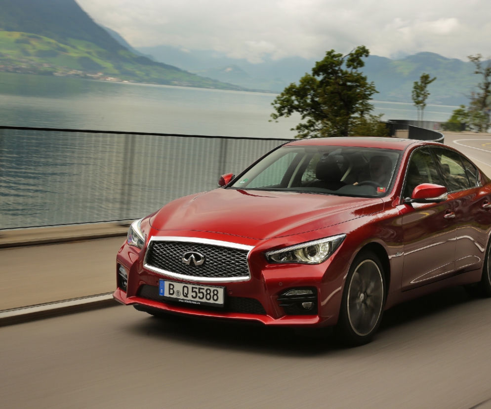 Infiniti Q50 2.0 Turbo