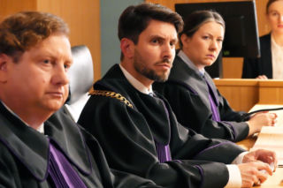 Barwy szczęścia, odcinek 3351. Szokujące nagranie w sądzie i ostre starcie Huberta z Danielem