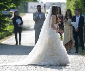 Daria Syta i Igor Grobelny wzięli dziś ślub. Suknia panny młodej wyglądała pięknie!