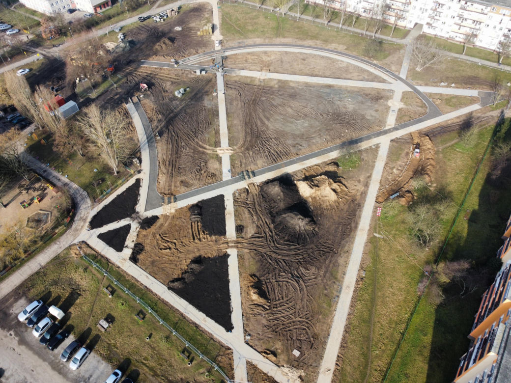 "Psie pole" na osiedlu Zawadzkiego stanie się pięknym parkiem