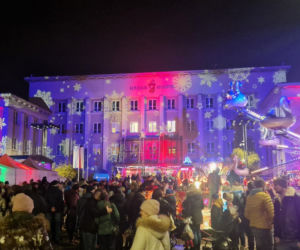 Manufaktura Świętego Mikołaja z Tomaszem Karolakiem w roli Świętego Mikołaja