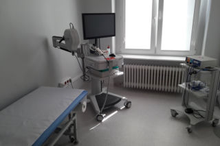 Wrocławscy specjaliści będą leczyć czerniaka i mięsaka! Nowy oddział w Dolnośląskim Centrum Onkologicznym już działa [ZDJĘCIA, AUDIO]