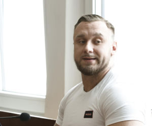 „Zamówili dwie butelki wódki i lemoniadę”. Kelner ujawnia, co działo się przed tragedią na Trasie Łazienkowskiej