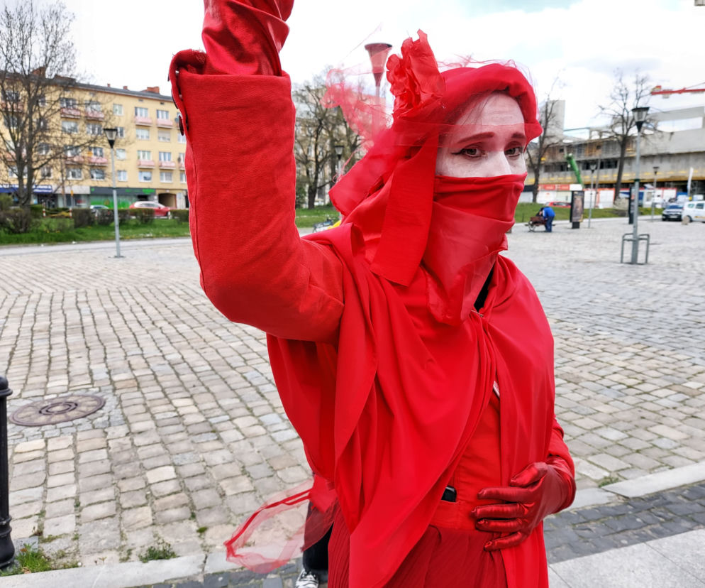 Opole. Przerażajaca manifestacja w centrum miasta! [ZDJĘCIA]