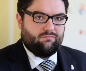 Chcą wyrzucić Lecha Kaczyńskiego z ratusza