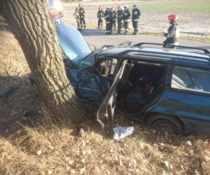 Groźny wypadek pod Bydgoszczą. Jedna osoba trafiła do szpitala! [ZDJĘCIA]