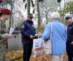 Stop złodziejom grasującym na cmentarzach! Policja ma na nich sposób [ZDJĘCIA]