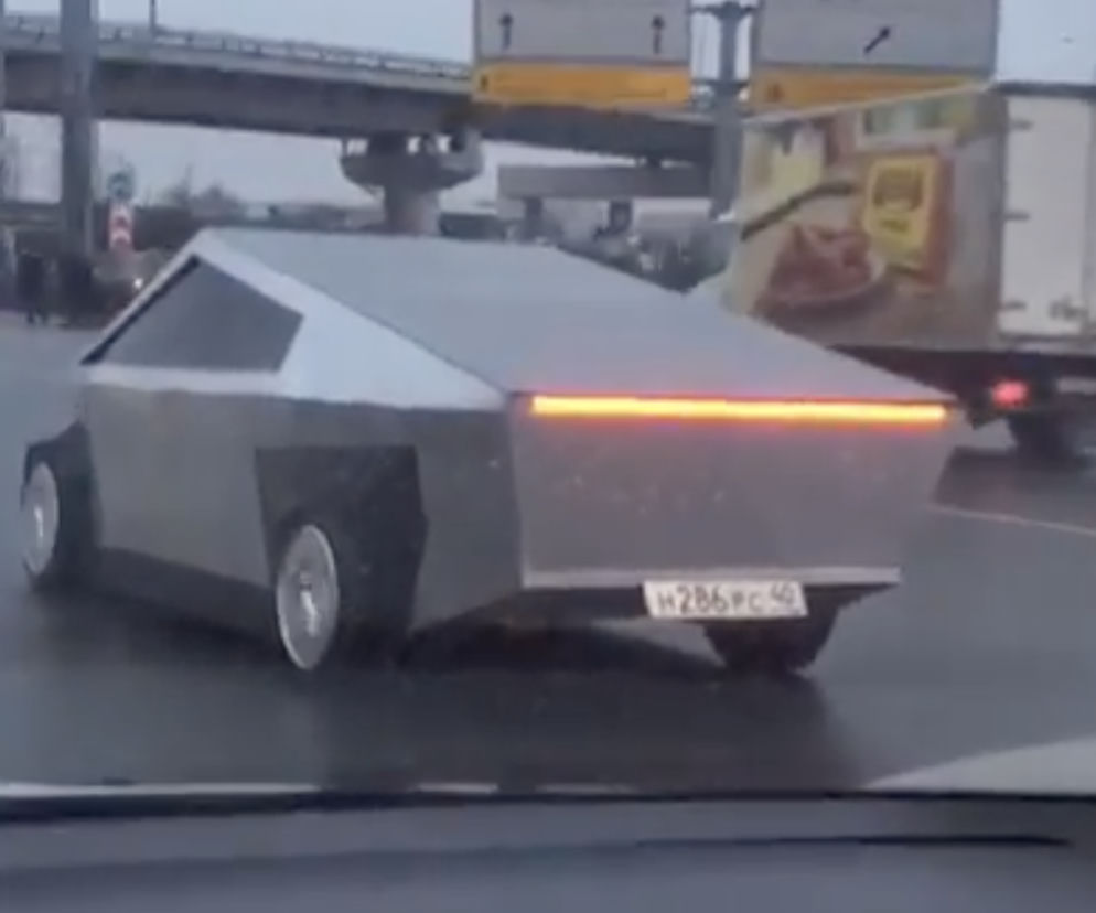 Tesla Cybertruck po rosyjsku