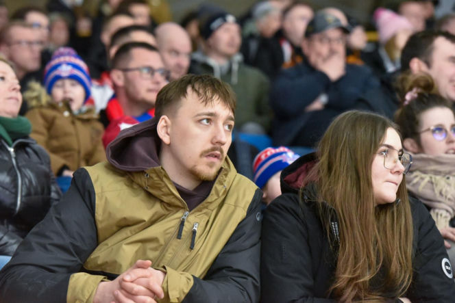 KH Energa Toruń - Unia Oświęcim 4:1, zdjęcia kibiców i zawodników z meczu nr 6