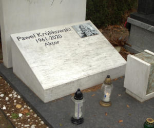Minęło już kilka lat od śmierci Pawła Królikowskiego. Tak dziś wygląda grób Kusego z Rancza