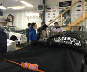 Dziewczyna bez ręki zostanie mechanikiem
