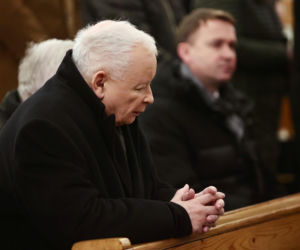 Jarosław Kaczyński w Starachowicach – Hołd dla Matki i Refleksje o Polsce