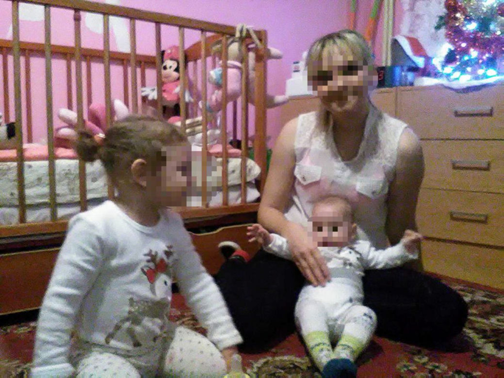 Ogień zabił matkę i trzy córki, bo on po pijaku gotował obiad - ruszył proces