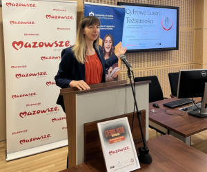 Cyfrowe Lustro Tożsamości