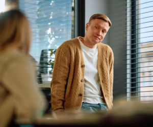 Na Wspólnej, odcinek 4198: Remigiusz otrzymuje tragiczną wiadomość o umierającym ojcu