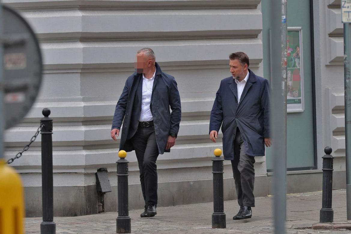 Minister Kierwiński wpadł do fryzjera