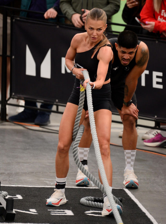Anna Lewandowska z przystojnym Latynosem na zawodach Hyrox