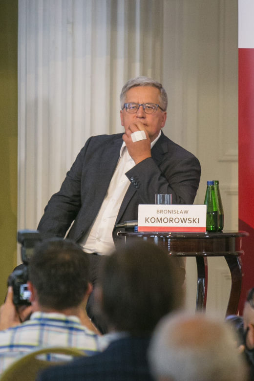 Debata z udziałem prezydentów: Aleksandra Kwasniewskiego i Bronisława Komorowskiego