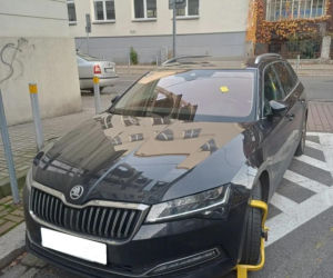 Miszczowie parkowania w Katowicach. Ich nikt tego nie nauczył