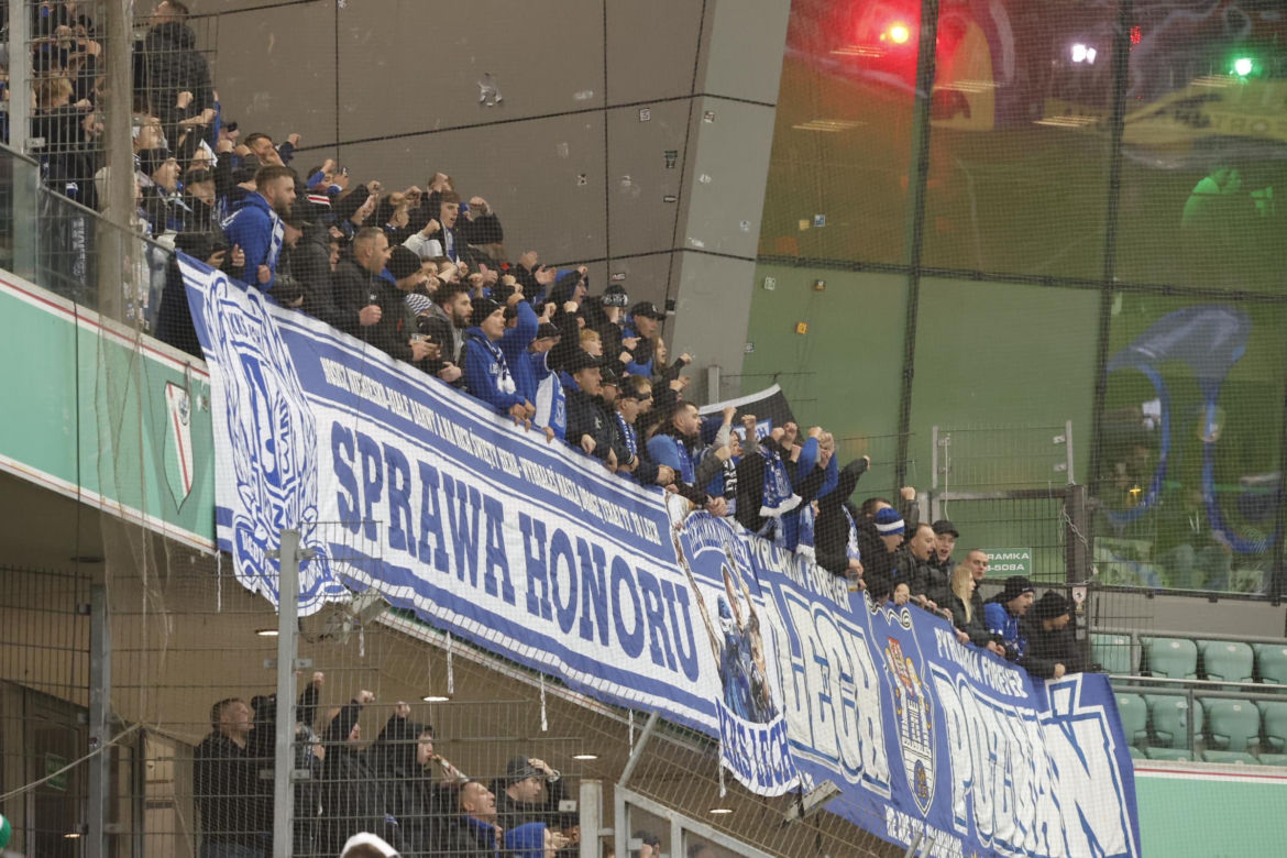 Legia Warszawa - Lech Poznań: Zdjęcia kibiców z klasyku i 13. kolejki PKO BP Ekstraklasy