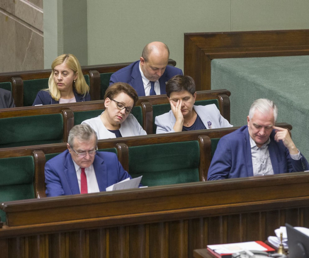 PiS poluje na ludzi Gowina