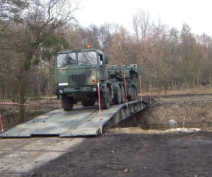 Kolejna Daglezja MS-20 odebrana. Wojsko polskie z nowym mostem towarzyszącym