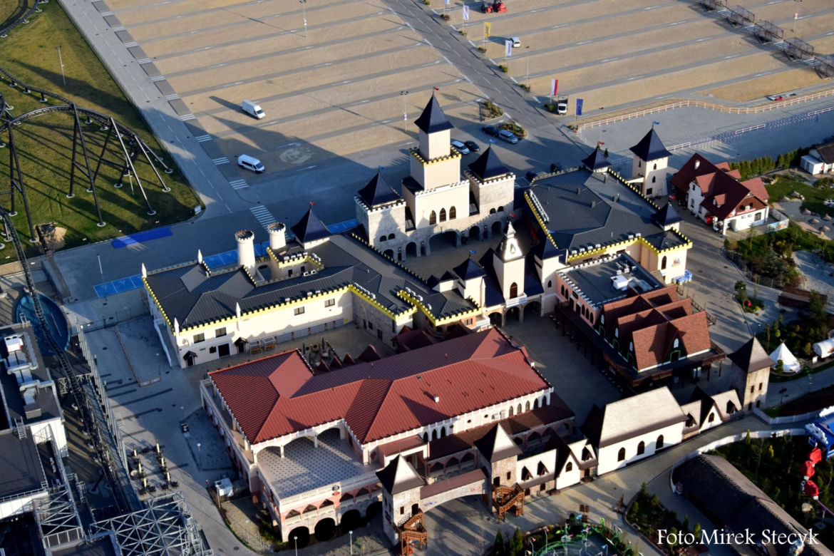 Wesołe miasteczko widmo. Jak wygląda Energylandia bez ludzi?