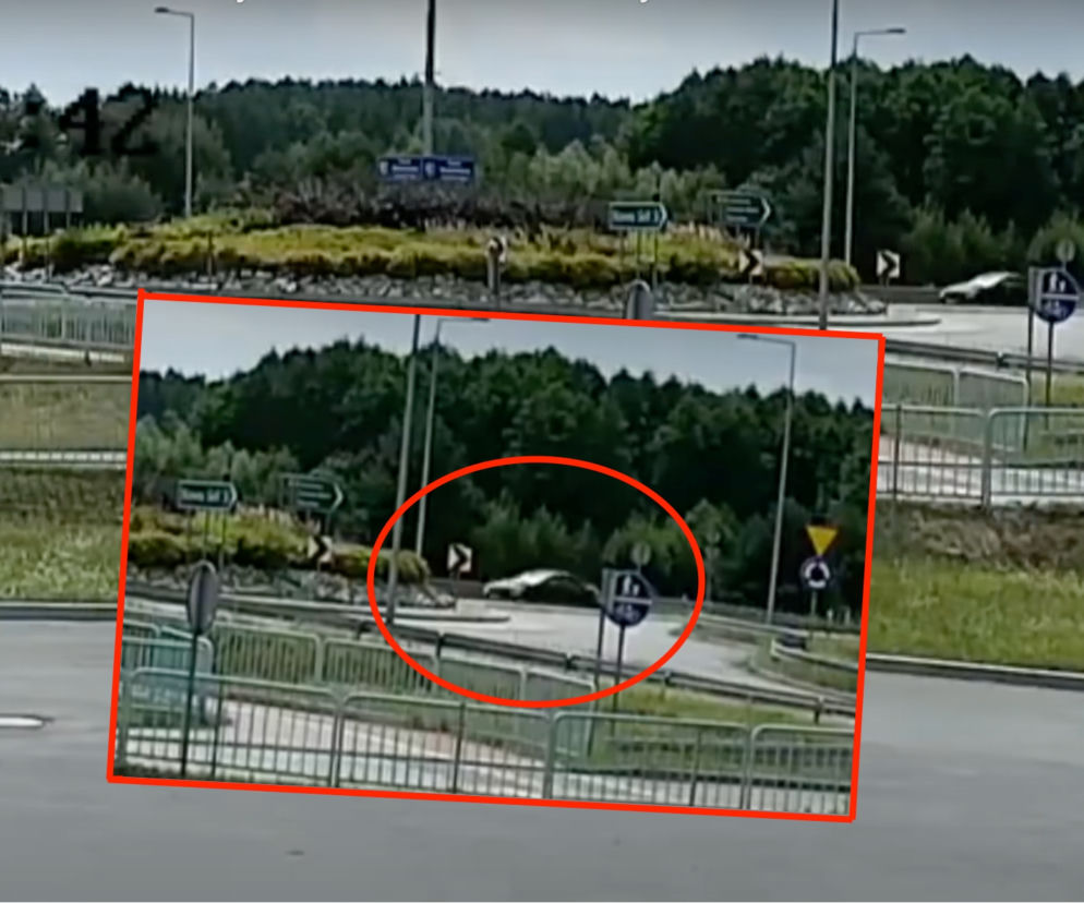 Mercedes przeleciał nad rondem w Nowej Soli