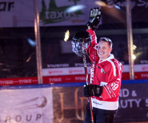 Hokej z Gwiazdami w Tychach dla WOŚP. Na lodowisku gwiezdna konstelacja