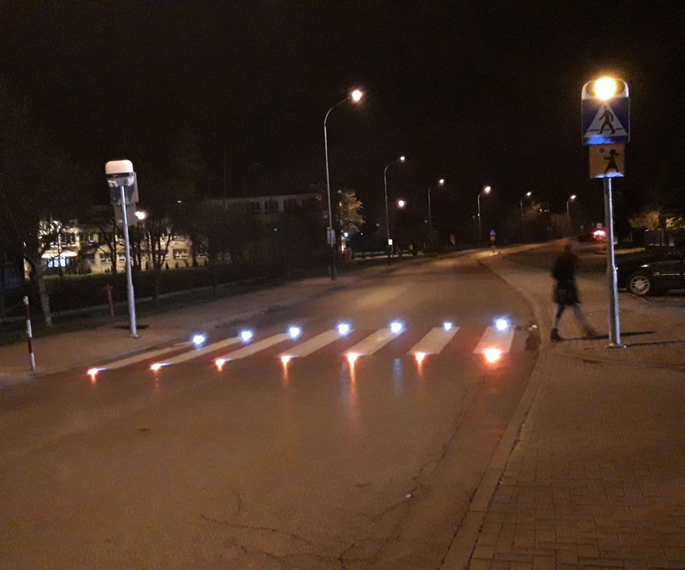 Zapalą się, gdy podejdzie do nich pieszy. Kolejne przejścia interaktywne powstaną w Jaśle