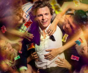 Chciałem być kimś. Tymek promuje film Król dopalaczy w nowym utworze