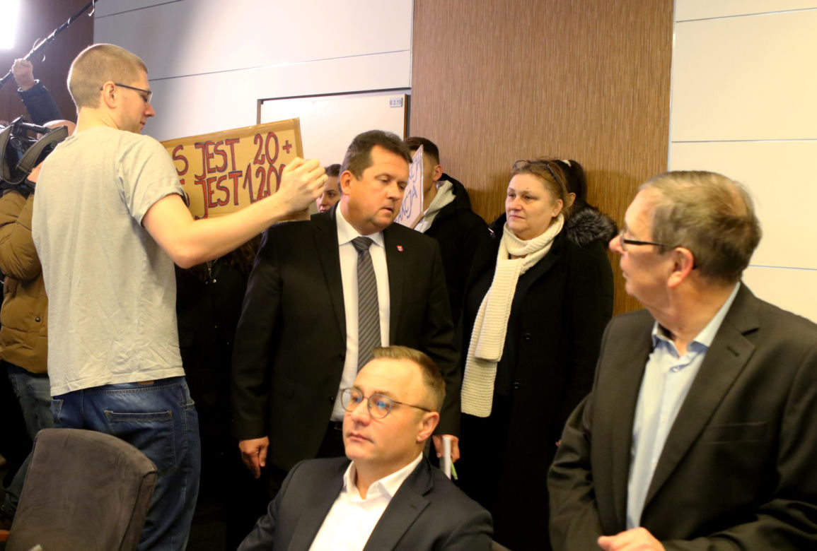  Legionowo skazane na śmieci! Urzędnicy tłumaczą się z przekazania terenu pod zakład przeładunku odpadów