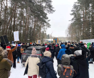 Ujadanie słychać z kilometrów. Odwiedziliśmy schronisko w Sobolewie. Tak nie brzmią szczęśliwe pieski