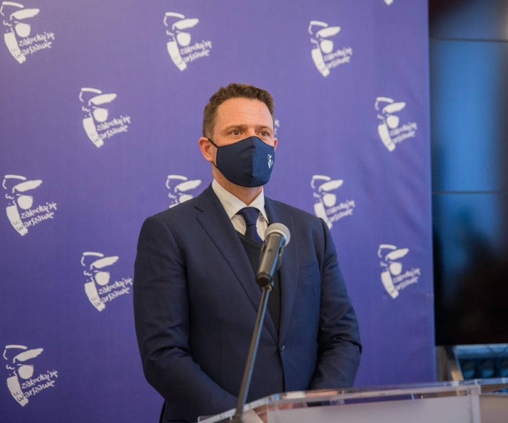 Wielka zmiana u Trzaskowskiego. Zrobił to w środku pandemii. Wszystko widać na zdjęciach