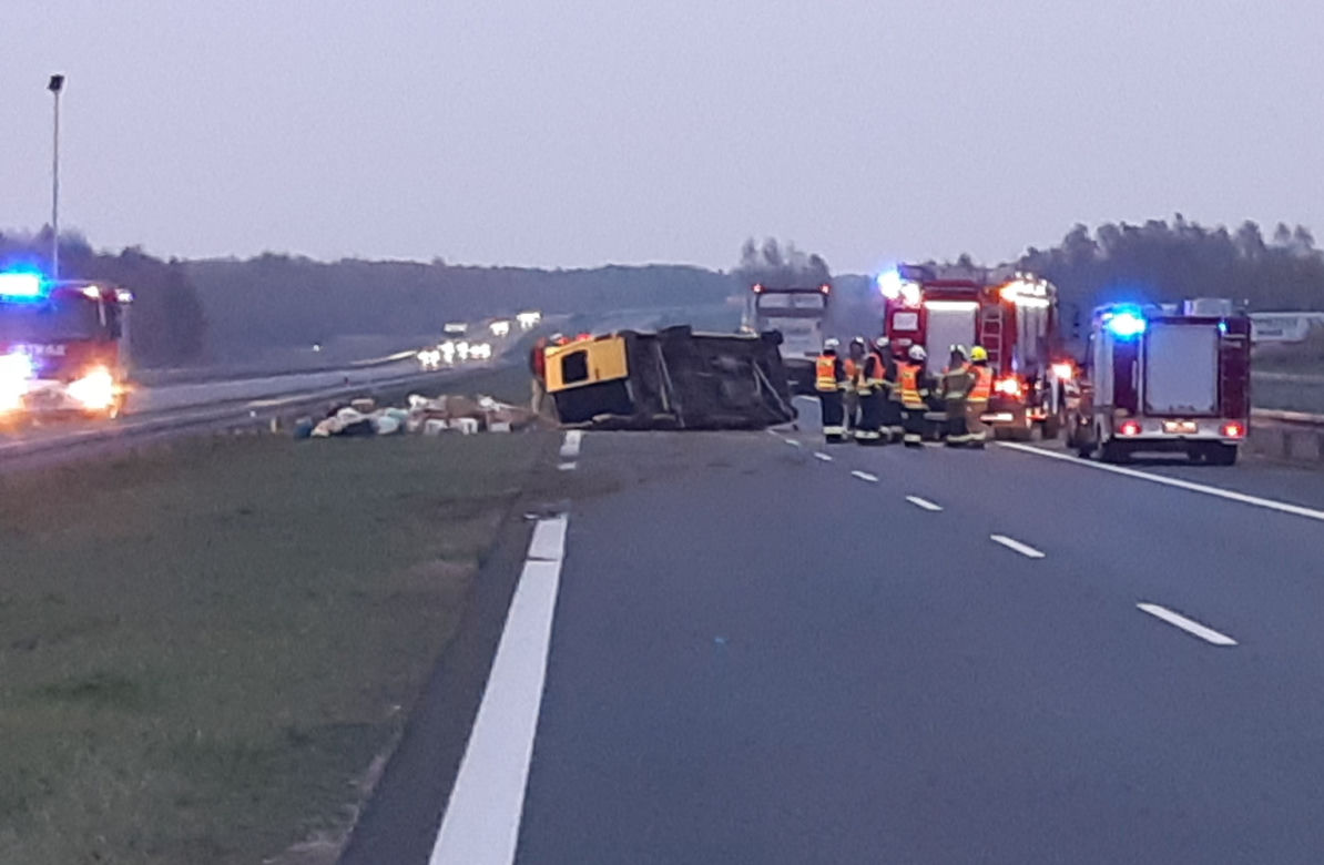 Wypadek śmiertelny na A4. 12-latek zginął przygnieciony busem. Szczegóły tragedii są porażające