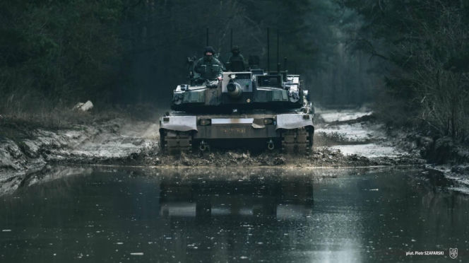 Ogień i precyzja na poligonie w Orzyszu. Intensywne szkolenie ogniowe na czołgach K2