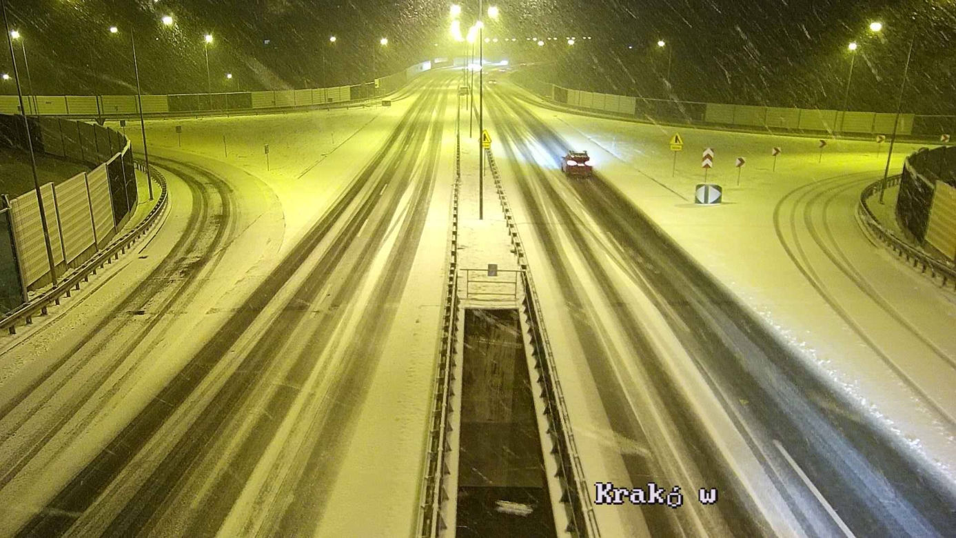 Totalny PARALIŻ zakopianki! Wielokilometrowe korki! [ZDJĘCIA]