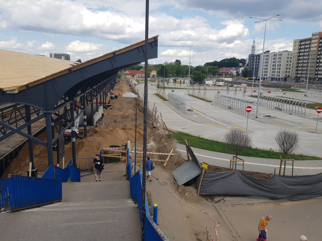 Białystok. Budowa przy dworcu PKP. Zobacz galerię z postępów prac [ZDJĘCIA]