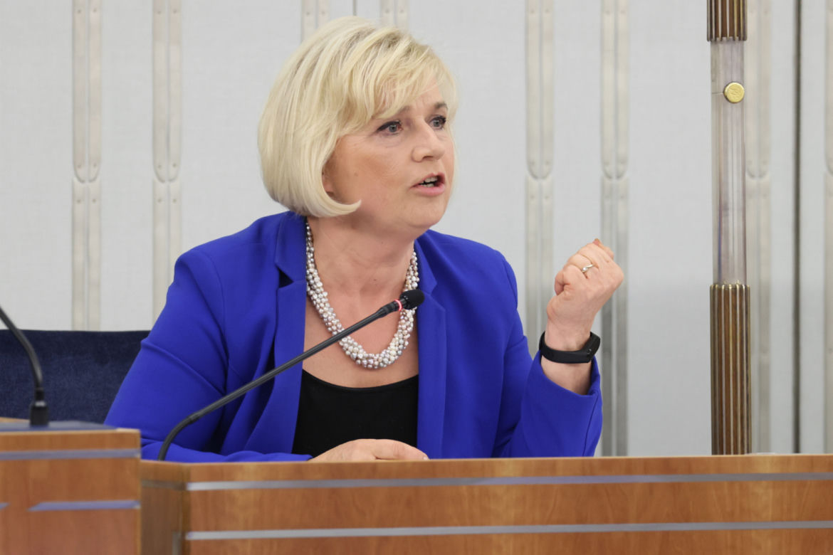 Lidia Staroń maglowana w Senacie