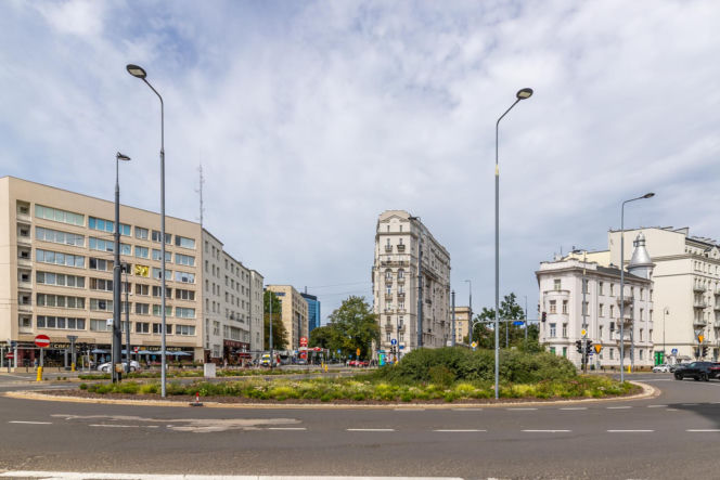 Żelazko, czyli kamienica Kacperskich w Warszawie