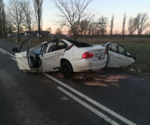 Śmiertelny wypadek na trasie Gierzwałd - Ostróda. Kierowca BMW zginął na miejscu