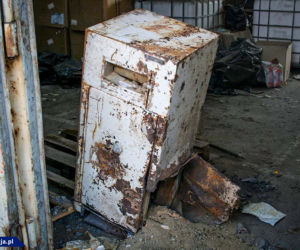 Z jeziora wyciągnęli cztery sejfy. W jednym przestępcy zostawili dużą ilość gotówki