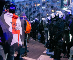 Marsze w całej Polsce! Kobiety żądają legalnej aborcji. „To nie jest koniec walki”