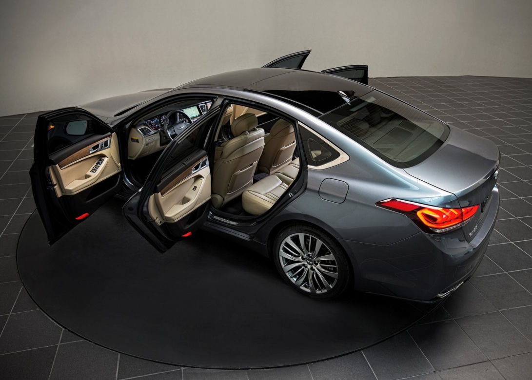 nowy Hyundai Genesis 2014