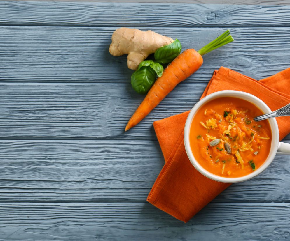 Zupa marchwiowo-imbirowa z menu beszamel.pl DIETETYCZNIE