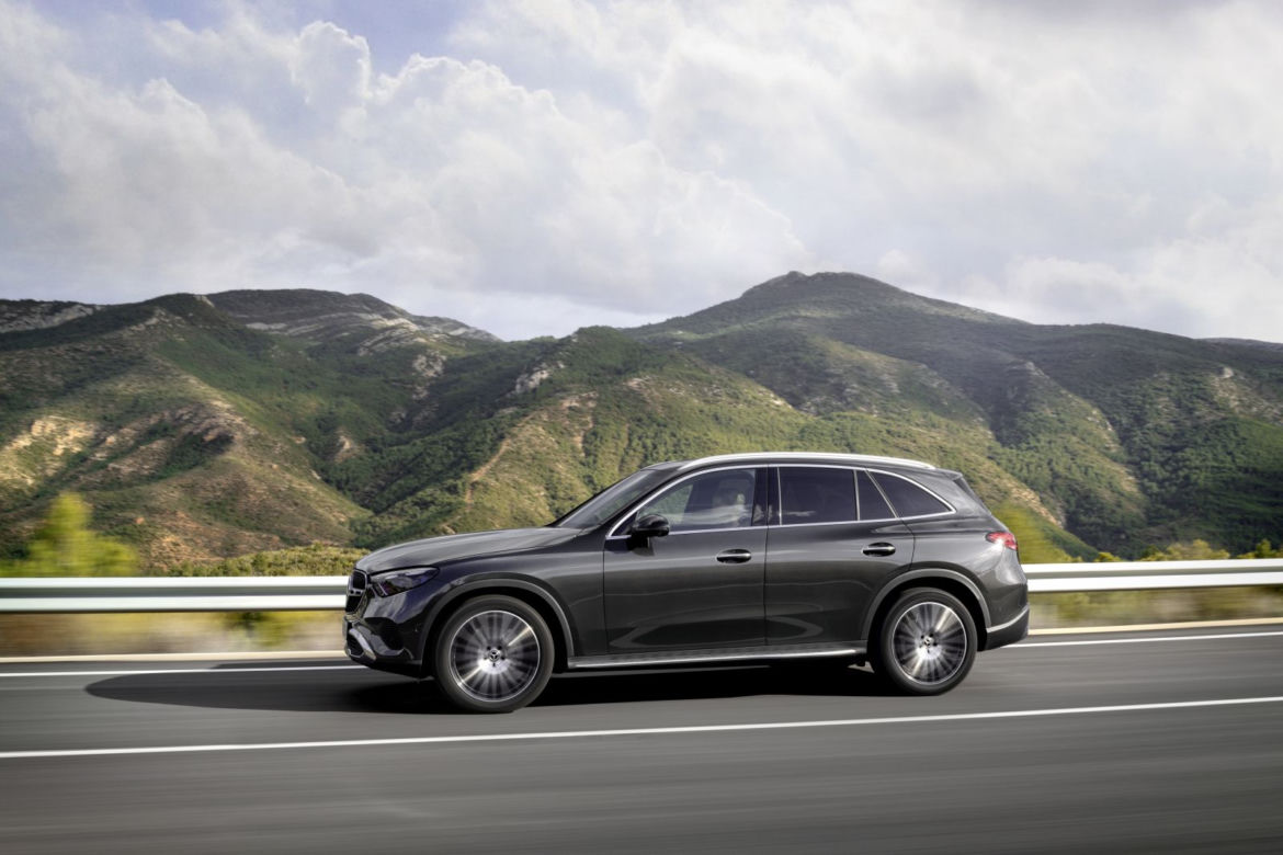 Mercedes-Benz GLC (2023)