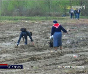Rzeczy ofiar katastrofy zostały na miejscu tragedii