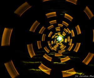 Lightpainting: Tak się maluje światłem latarki!