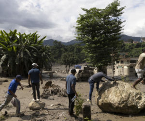 Katastrofa w Nepalu. Setki osób zaginęły, wśród nich zagraniczni turyści