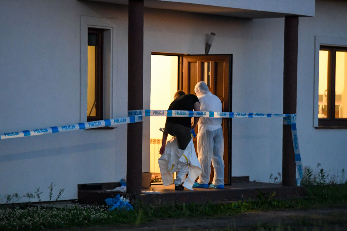 Szabda. Znalazła rozkładające się zwłoki 2-letniego dziecka. Policja szuka rodziców
